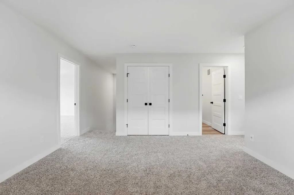 117 Crestview Boulevard Sylvan Lake AB T4S0V8