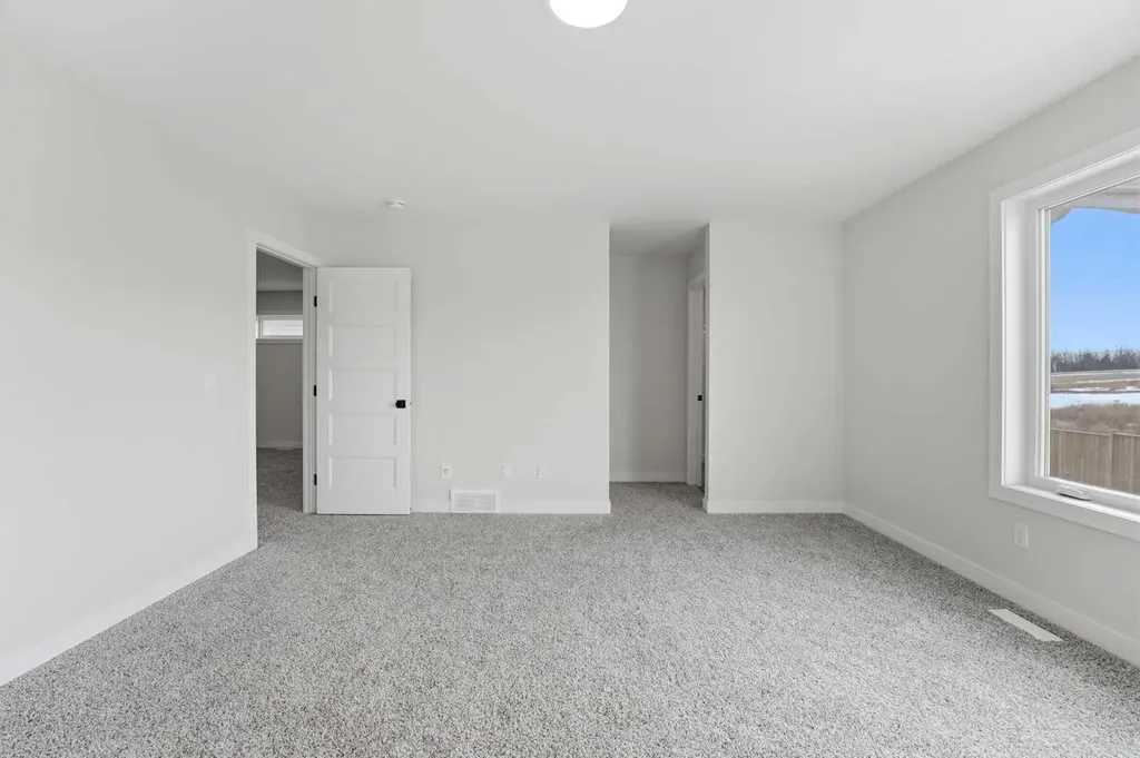 117 Crestview Boulevard Sylvan Lake AB T4S0V8