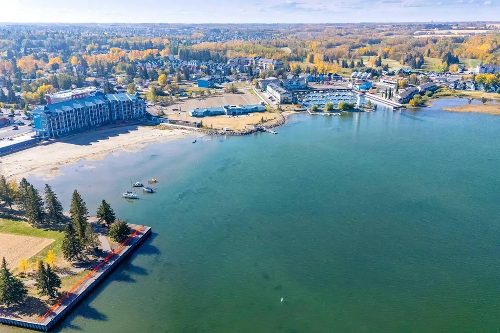 117 Crestview Boulevard Sylvan Lake AB T4S0V8