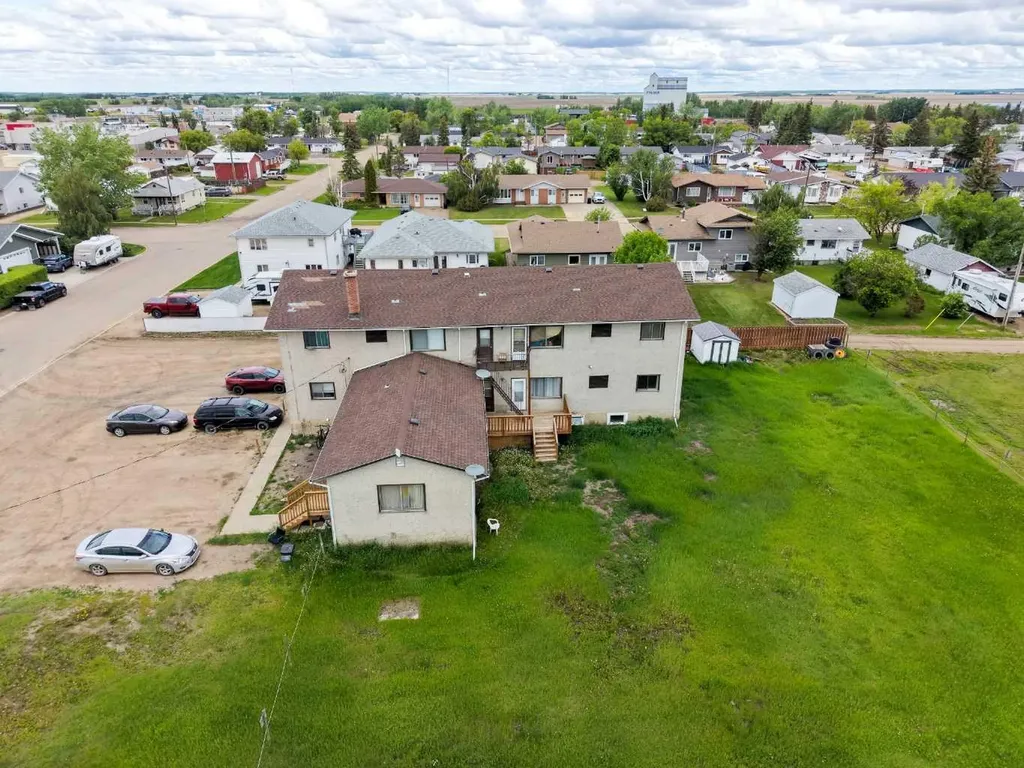 302 1 Street SE Falher AB T0H 1M0