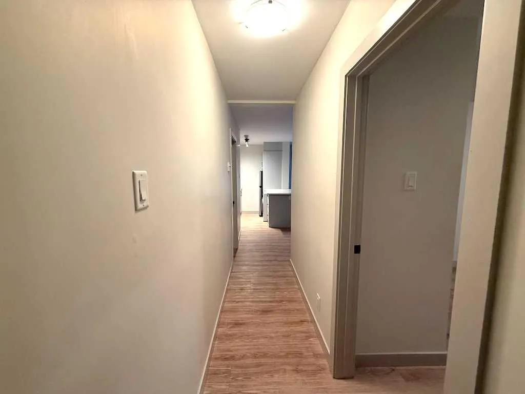 1821 17 Street SW Calgary AB T2Y 3E5