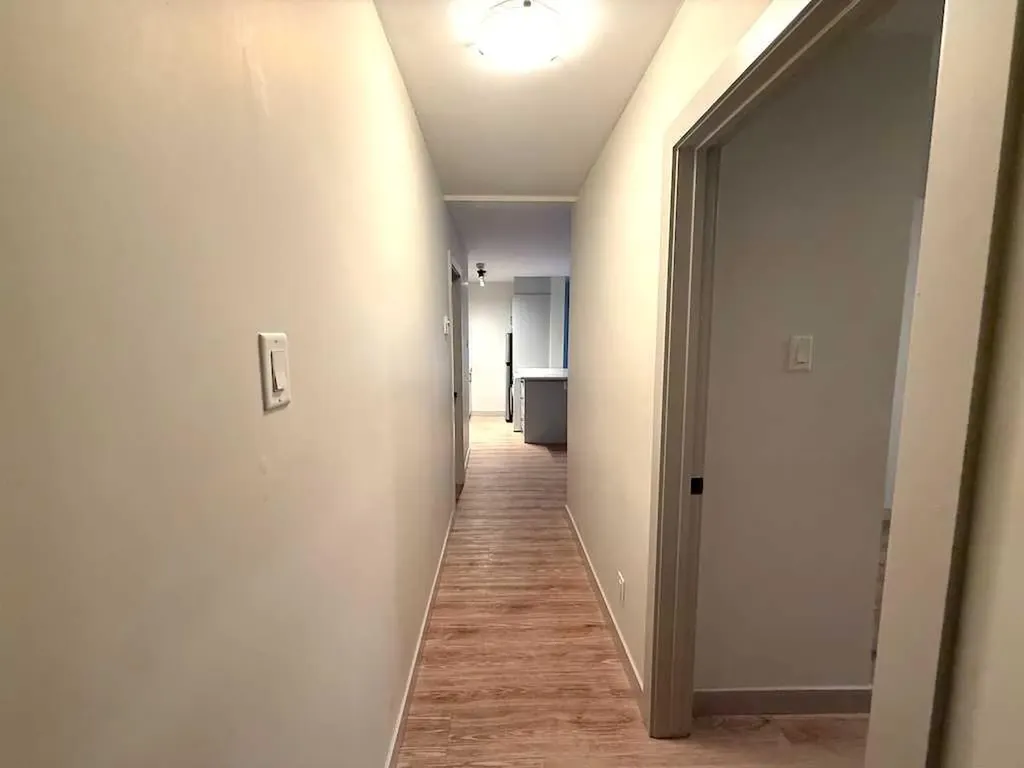 1821 17 Street SW Calgary AB T2Y 3E5