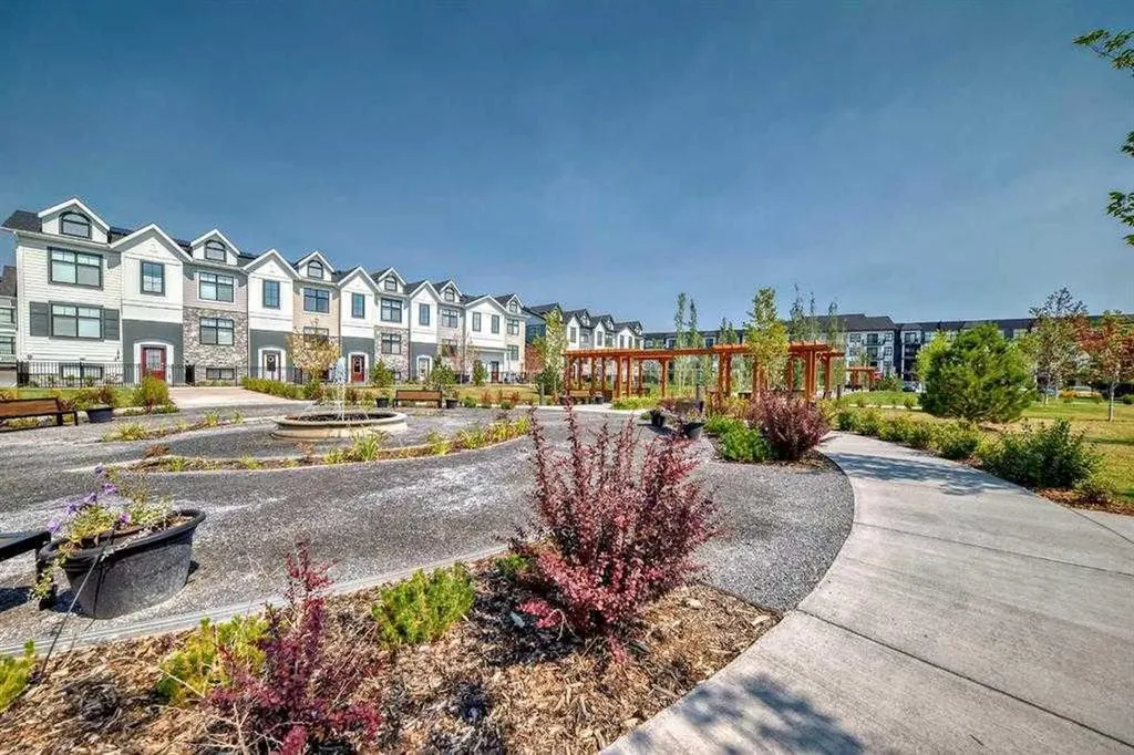 69 Les Jardins Park SE Calgary AB T2C 5V3