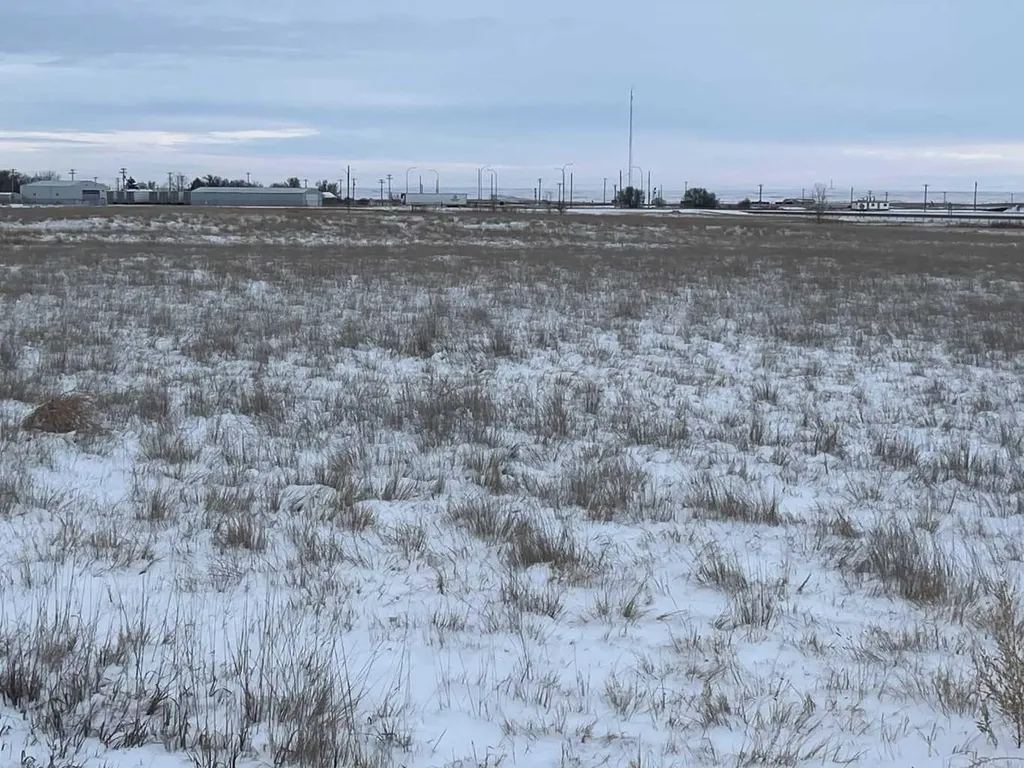 Corner Of Highway 1 & 884 Suffield AB T0J 2N0