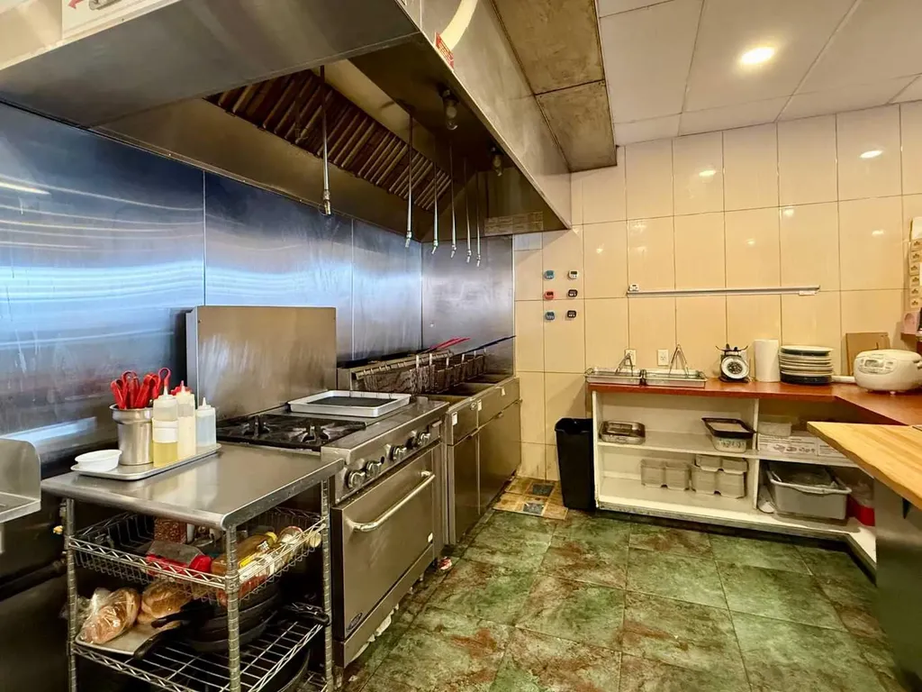 1919 Southland Drive Calgary AB T2W 0K1