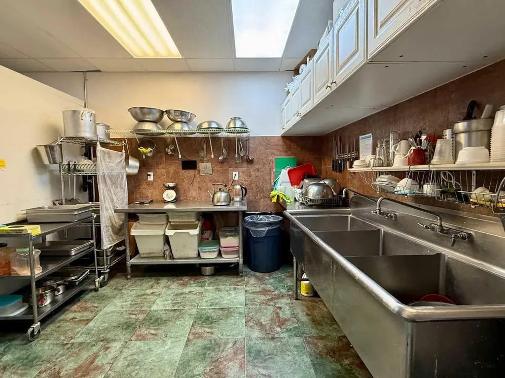 1919 Southland Drive Calgary AB T2W 0K1