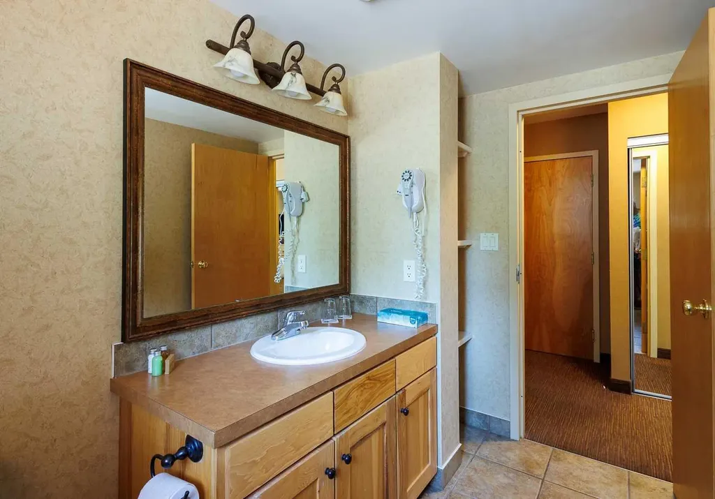 401 4 Street Rural Cypress County AB T0J 1C0