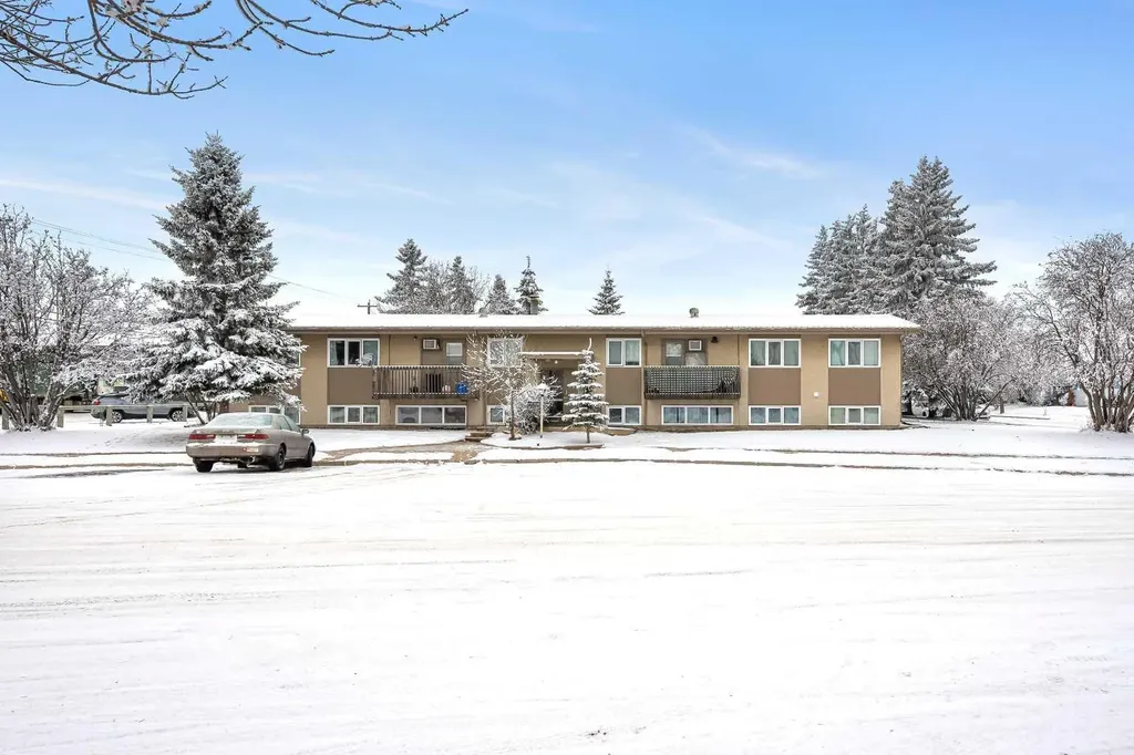 4504 56a Avenue Lloydminster AB T9V 1A1
