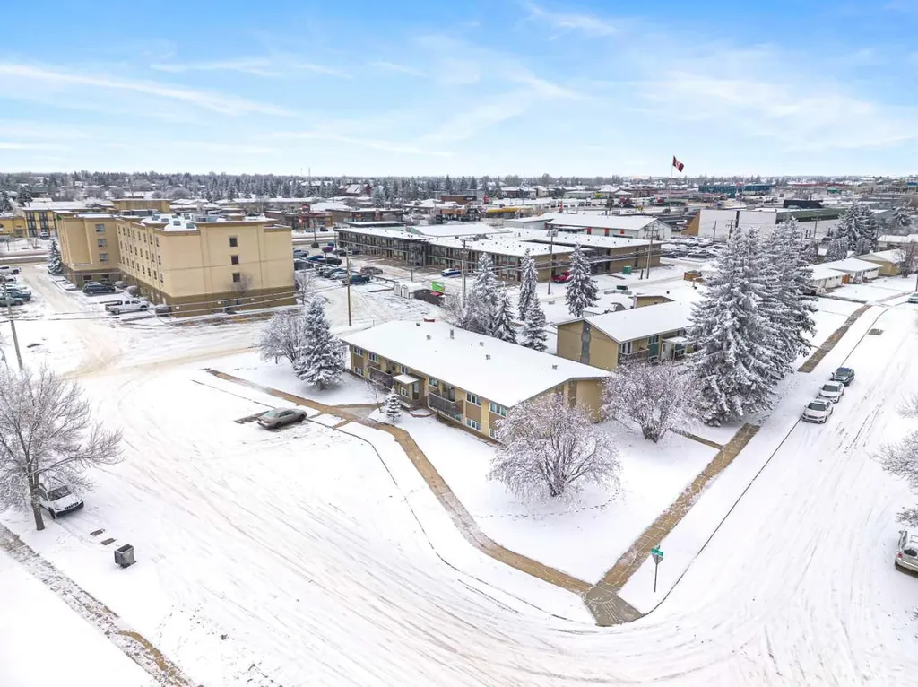 4504 56a Avenue Lloydminster AB T9V 1A1