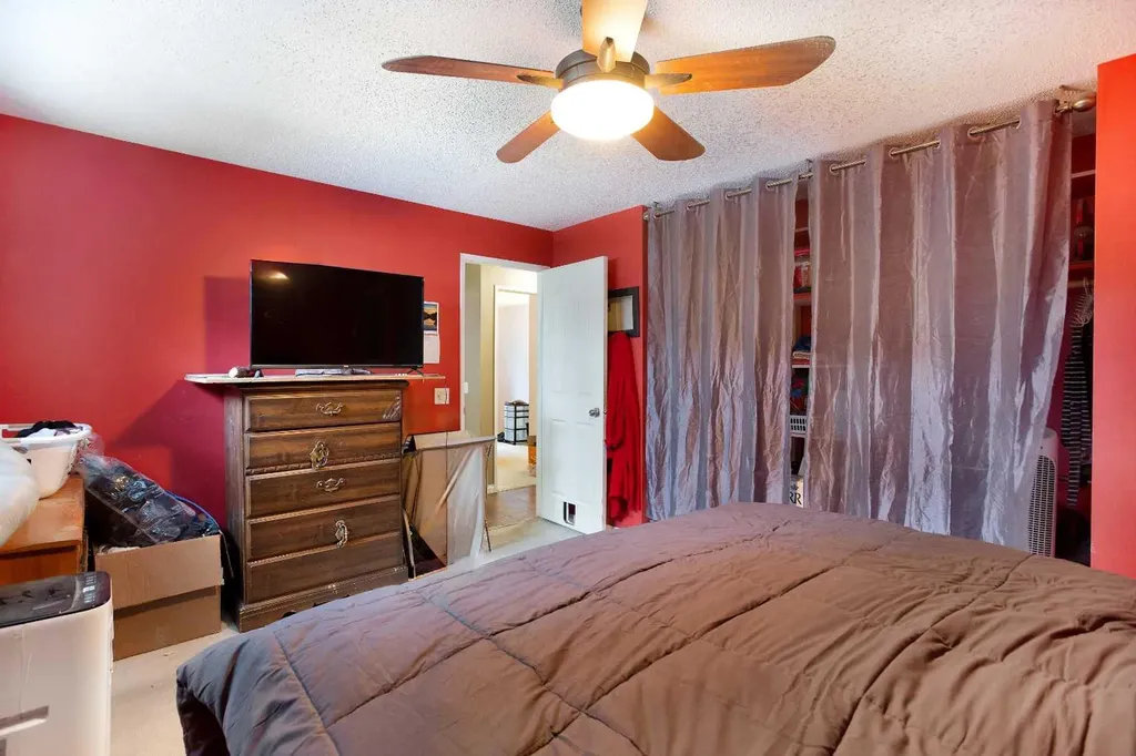 11 Ridgebrook Drive SW Airdrie AB T4B 1A9