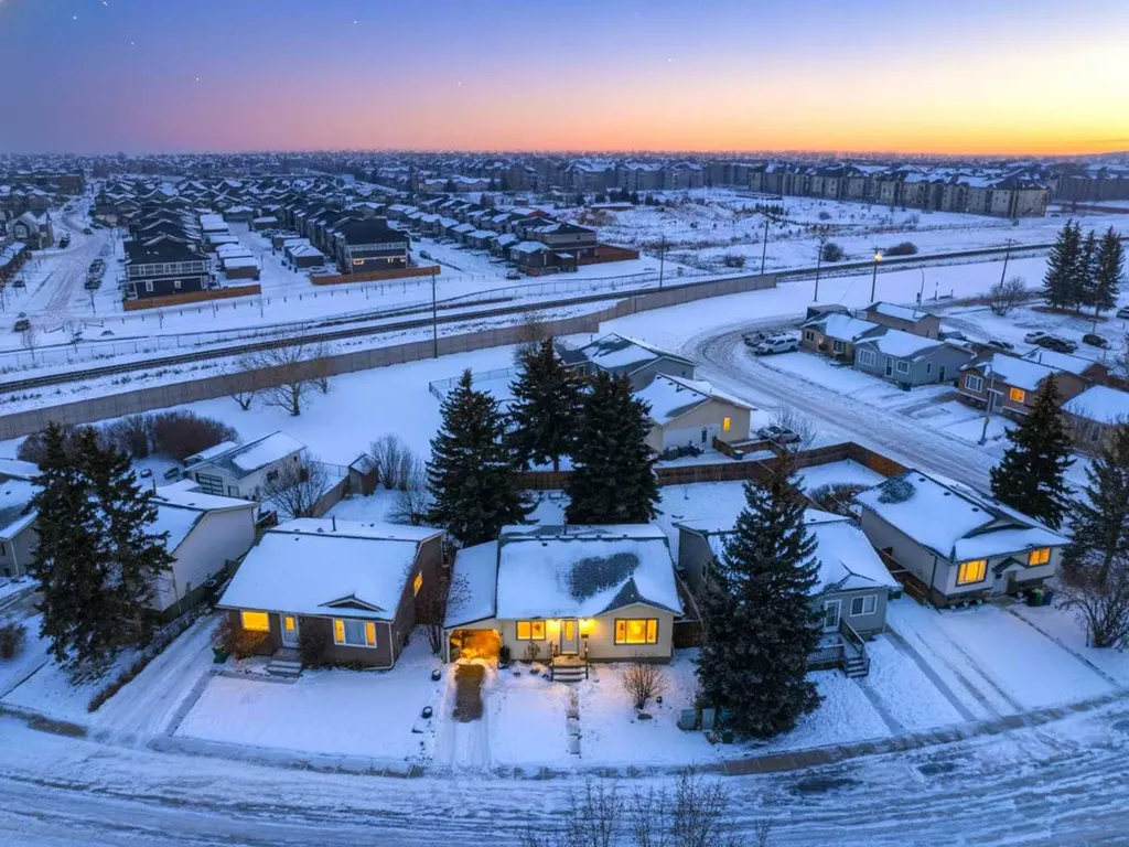 11 Ridgebrook Drive SW Airdrie AB T4B 1A9