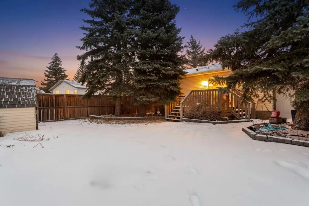 11 Ridgebrook Drive SW Airdrie AB T4B 1A9