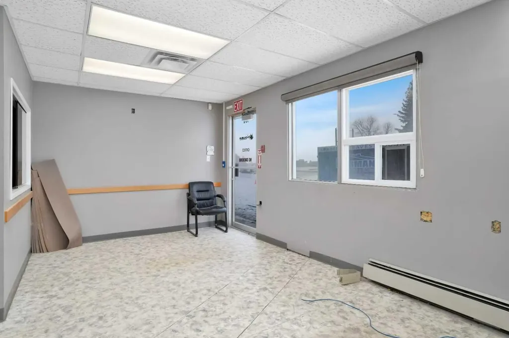 4407 45a Avenue Rocky Mountain House AB T4T 1B2