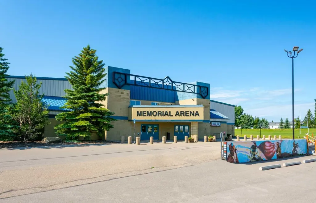 1001A Highway 2a Carstairs AB T0M0N0
