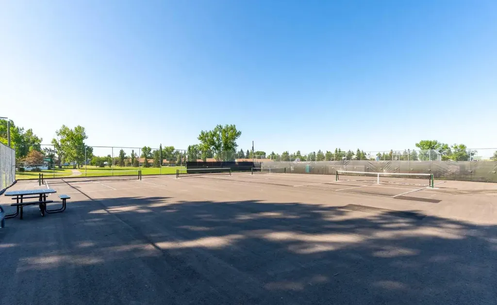 1001A Highway 2a Carstairs AB T0M0N0