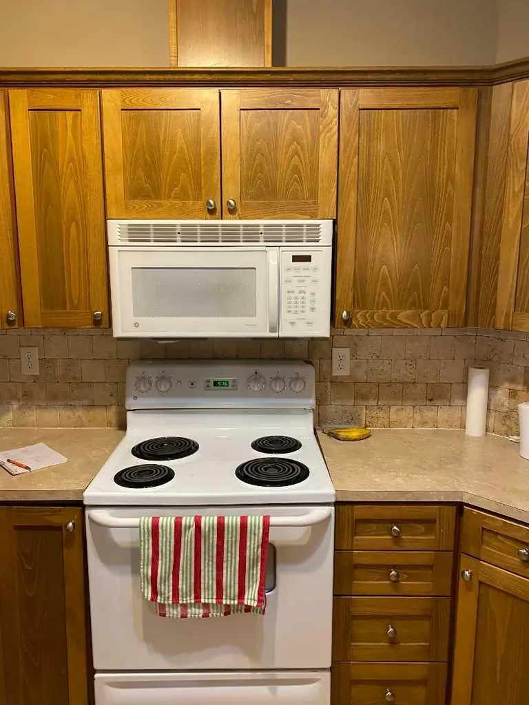 Lakeland Drive Lakeland Drive Grande Prairie AB T8X 0B8