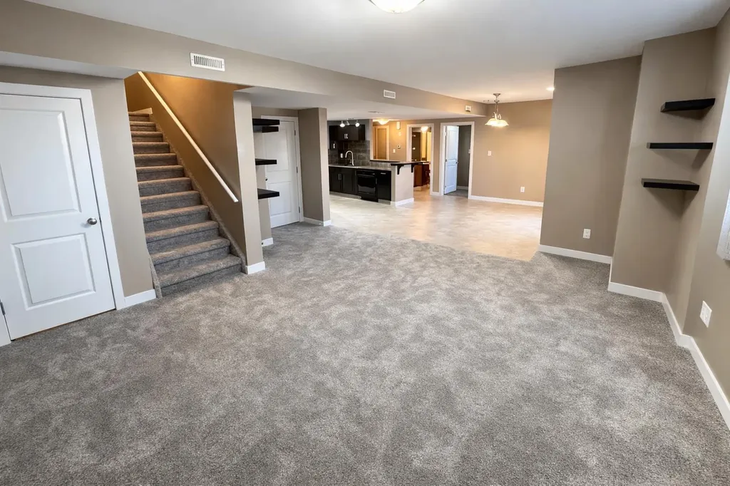 189 Silkstone Road W Lethbridge AB T1J4J9