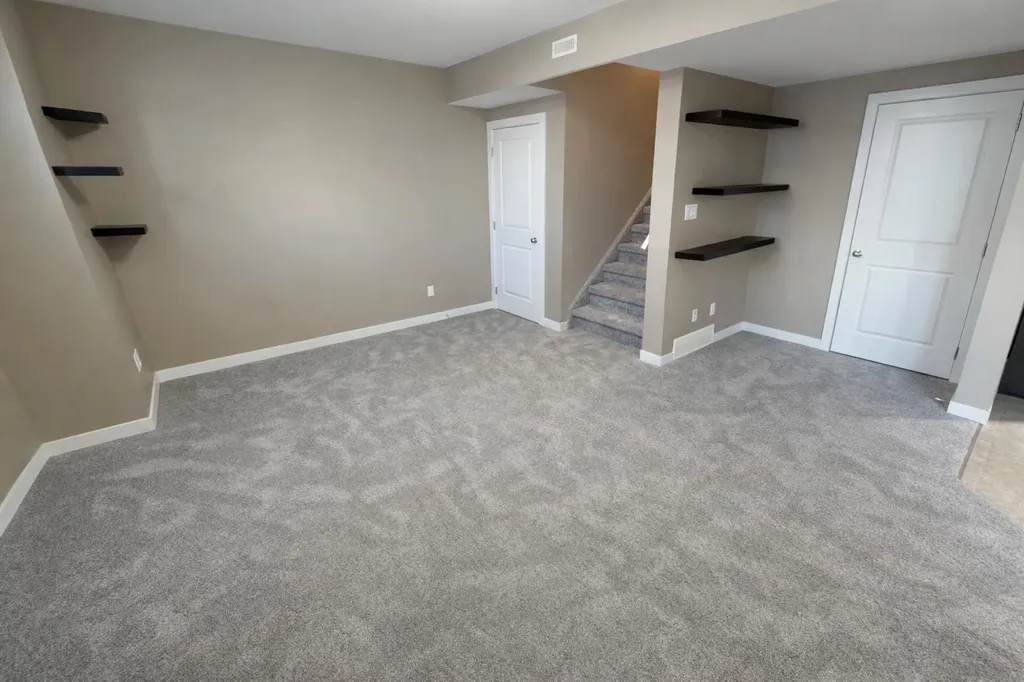 189 Silkstone Road W Lethbridge AB T1J4J9