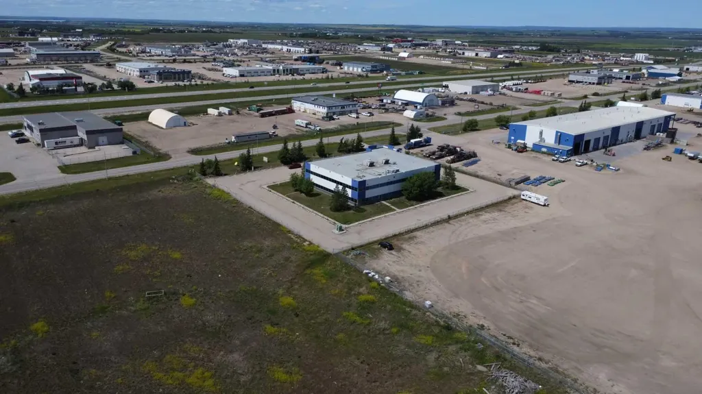 8601 99 Street Clairmont AB T8X 5A8