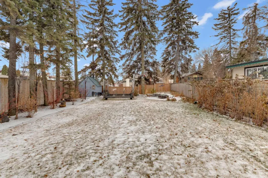 5003 36 Street Sylvan Lake AB T4S 1B2