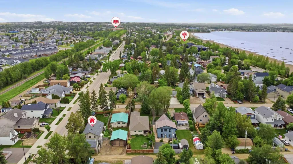 5003 36 Street Sylvan Lake AB T4S 1B2