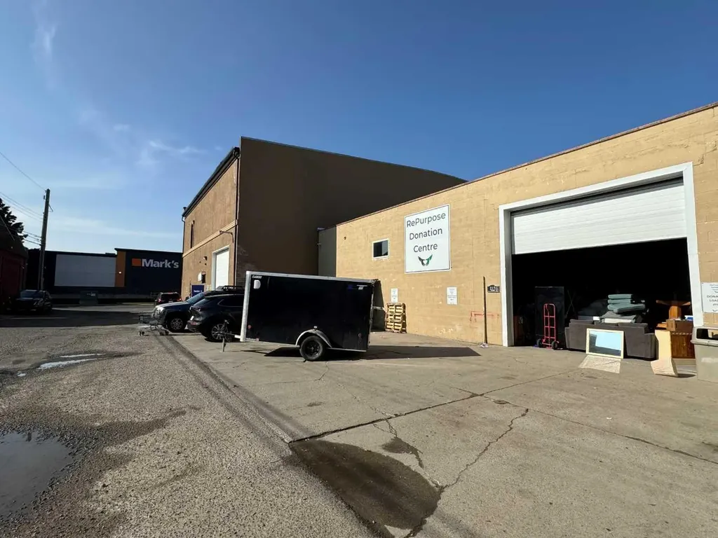 215-219 12b Street N Lethbridge AB T1H 2K8