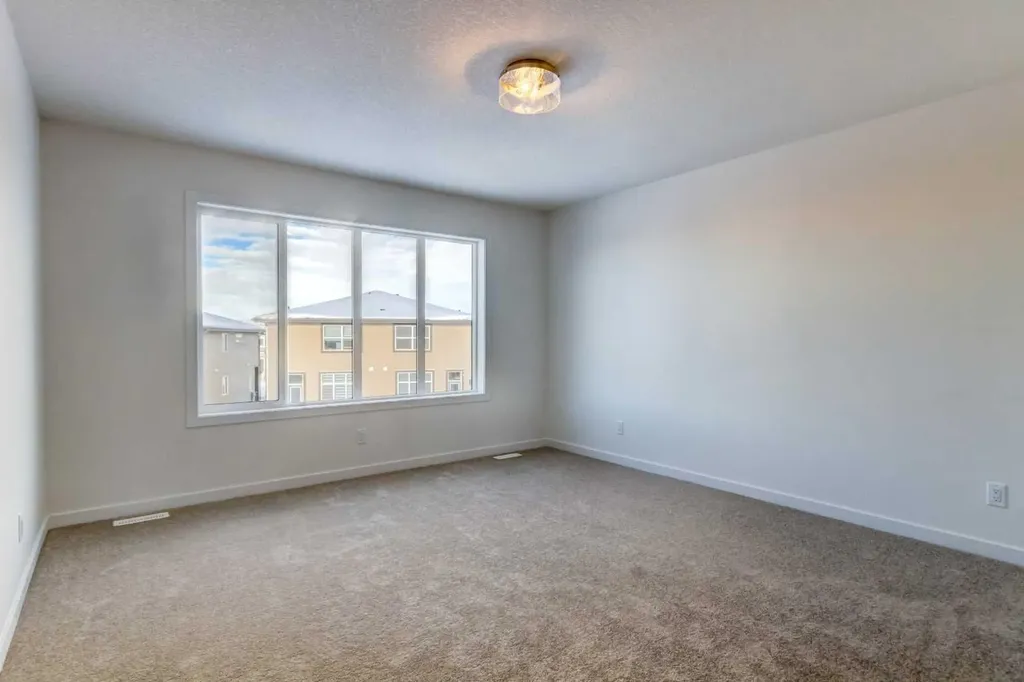 52 Magnolia Green SE Calgary AB T3M 3X8