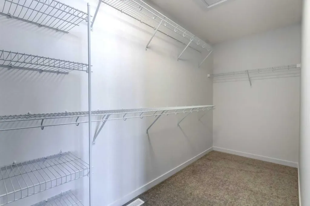 52 Magnolia Green SE Calgary AB T3M 3X8