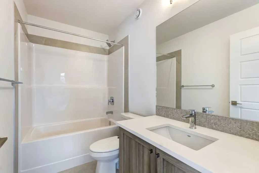 52 Magnolia Green SE Calgary AB T3M 3X8
