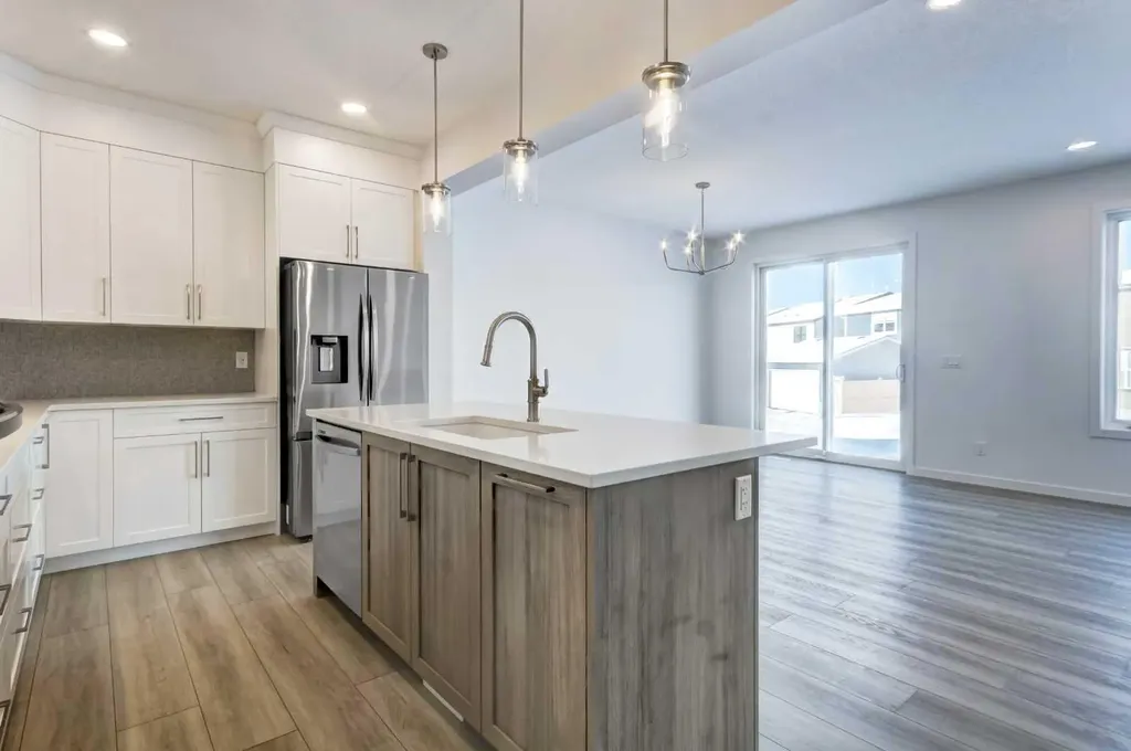 52 Magnolia Green SE Calgary AB T3M 3X8
