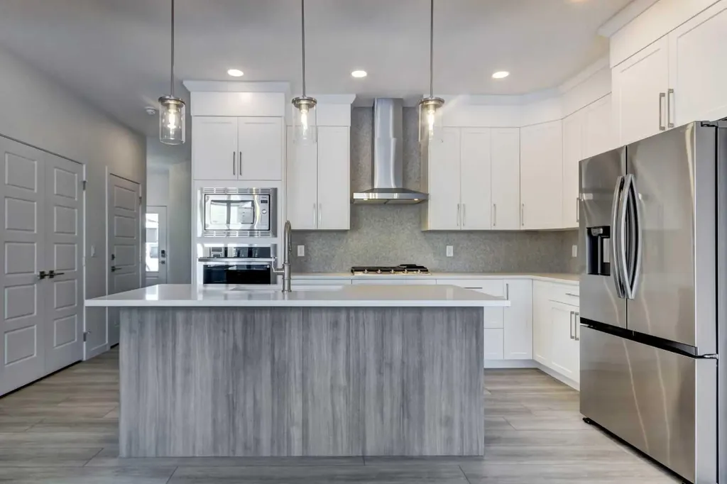 52 Magnolia Green SE Calgary AB T3M 3X8