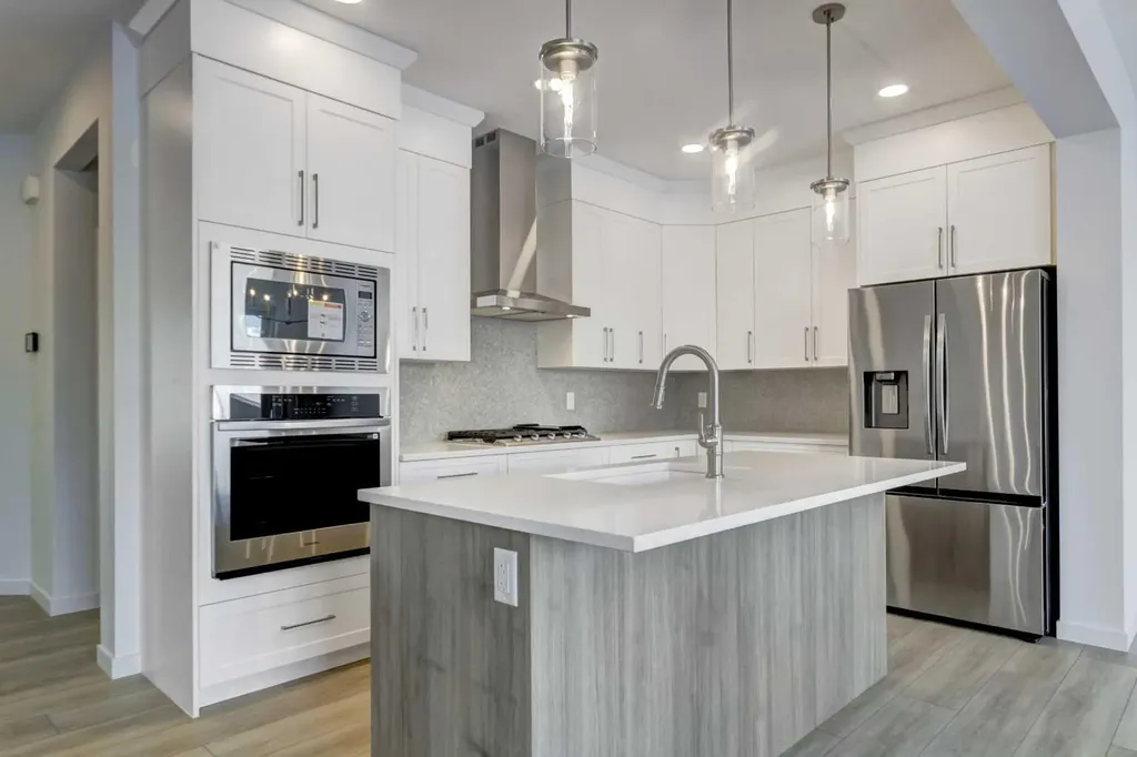 52 Magnolia Green SE Calgary AB T3M 3X8