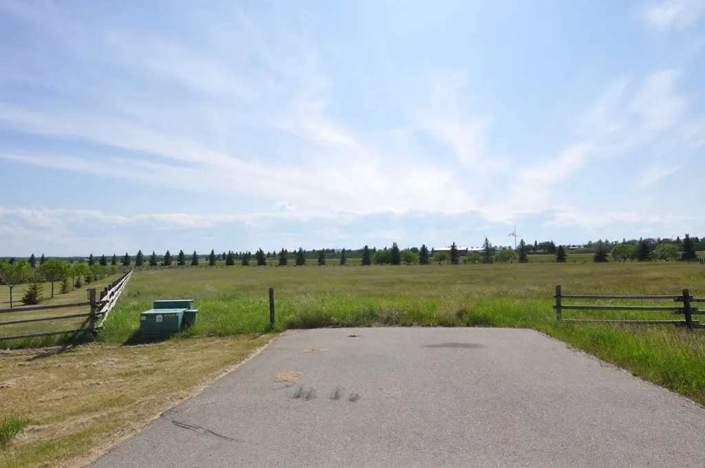306059 24 Street W Rural Foothills County AB T0L 0X0