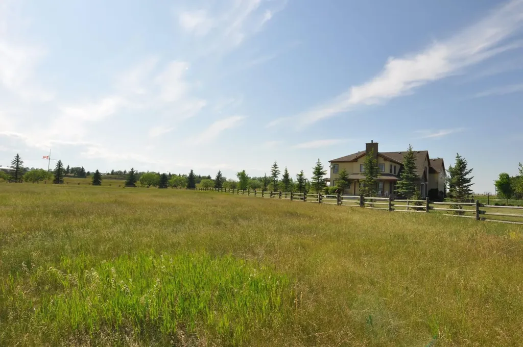 306059 24 Street W Rural Foothills County AB T0L 0X0