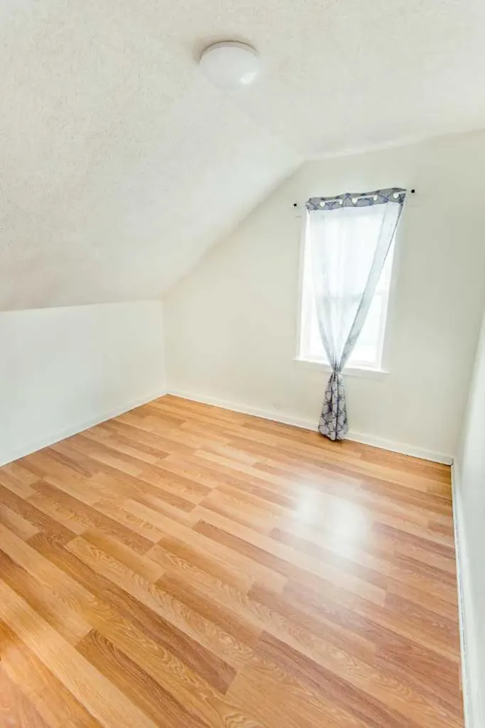 2111 19 Street Nanton AB T2L 1R0