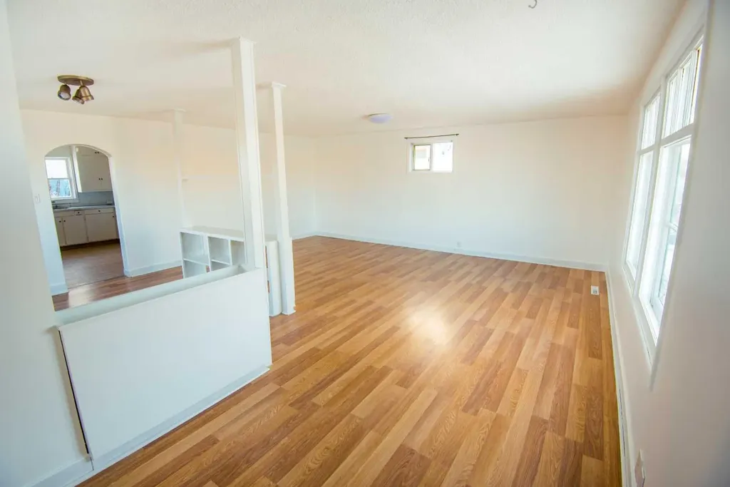 2111 19 Street Nanton AB T2L 1R0