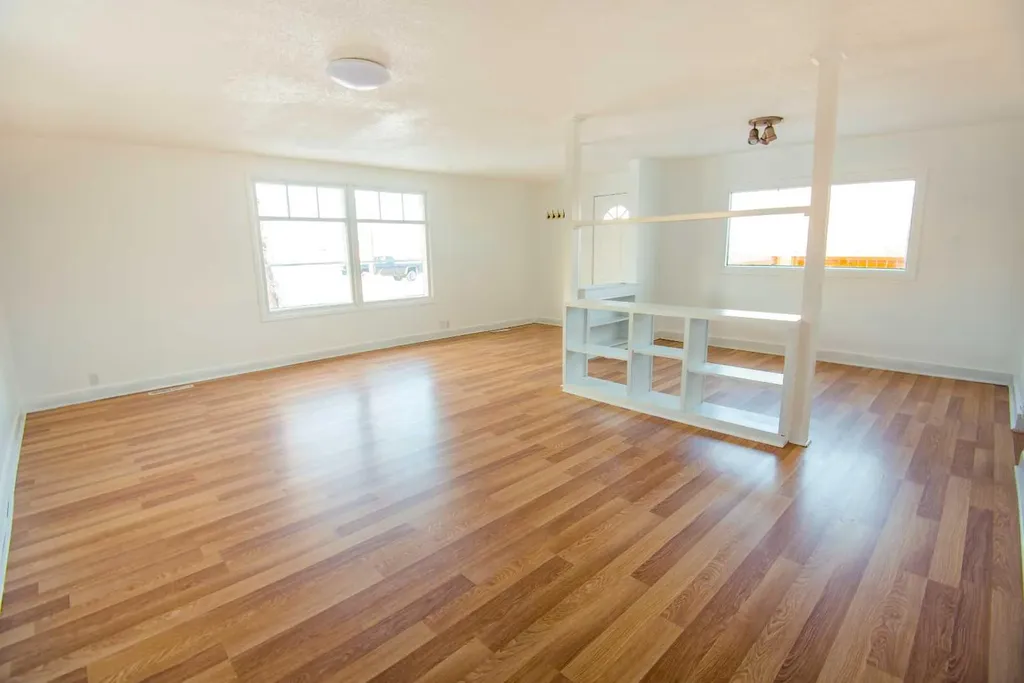 2111 19 Street Nanton AB T2L 1R0