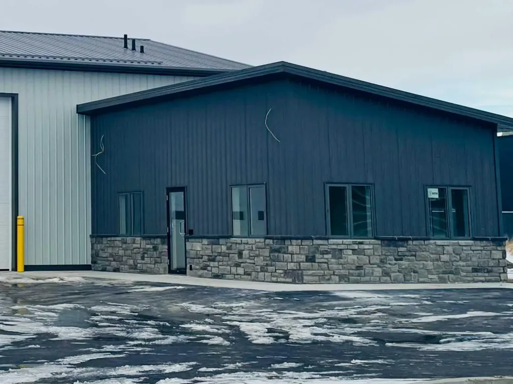 1212 30 Street N Lethbridge AB T1H 7H6