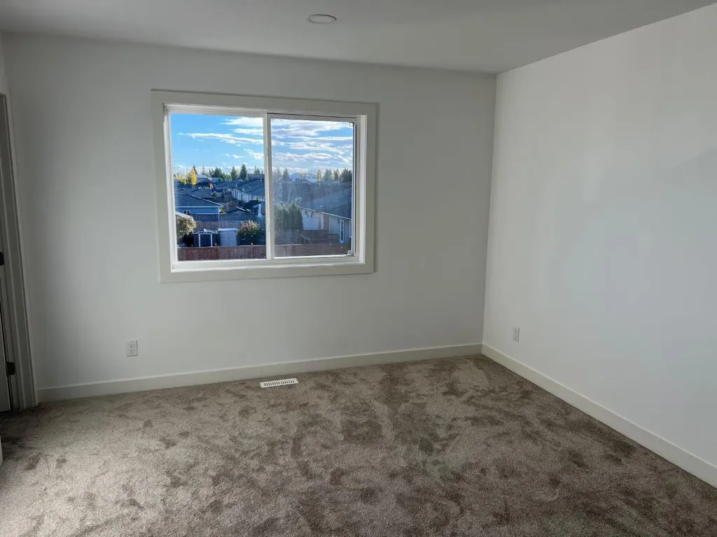 7309A 44b Avenue Camrose AB T4V 5E2