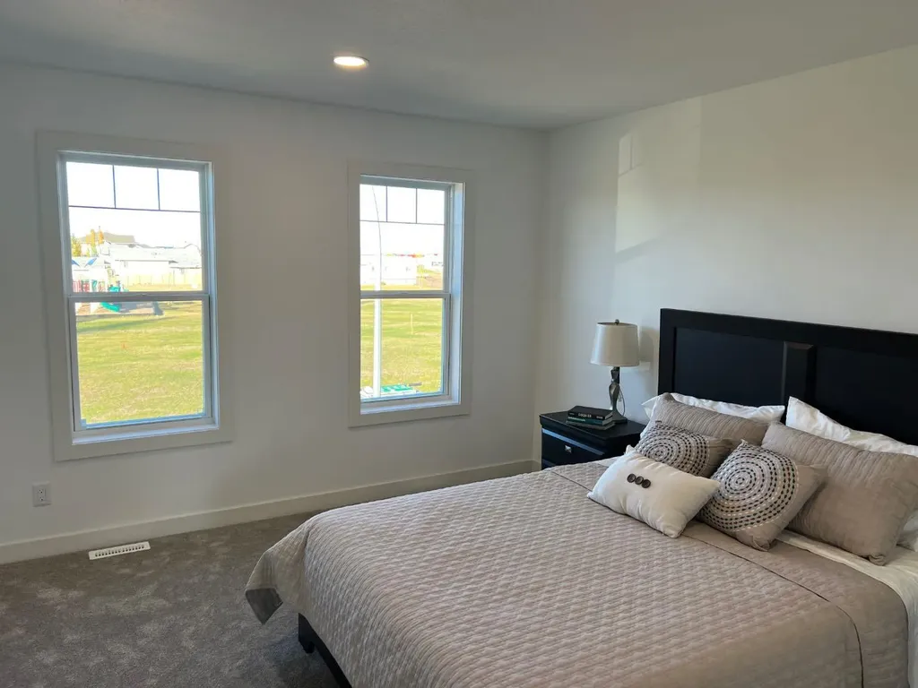 7309A 44b Avenue Camrose AB T4V 5E2