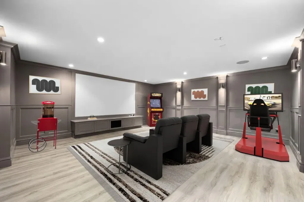 2037 48 Avenue SW Calgary AB T2T 2T6