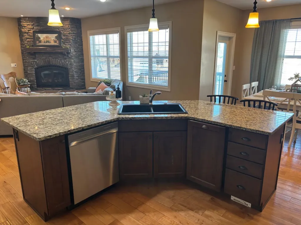 217 6 Avenue Stirling AB T0K 2E0