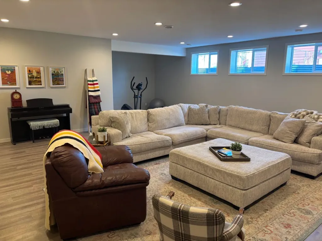 217 6 Avenue Stirling AB T0K 2E0