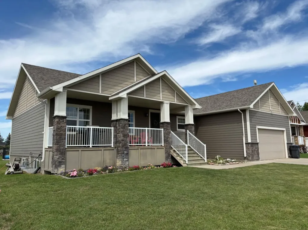 217 6 Avenue Stirling AB T0K 2E0