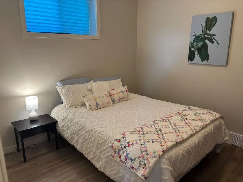 217 6 Avenue Stirling AB T0K 2E0