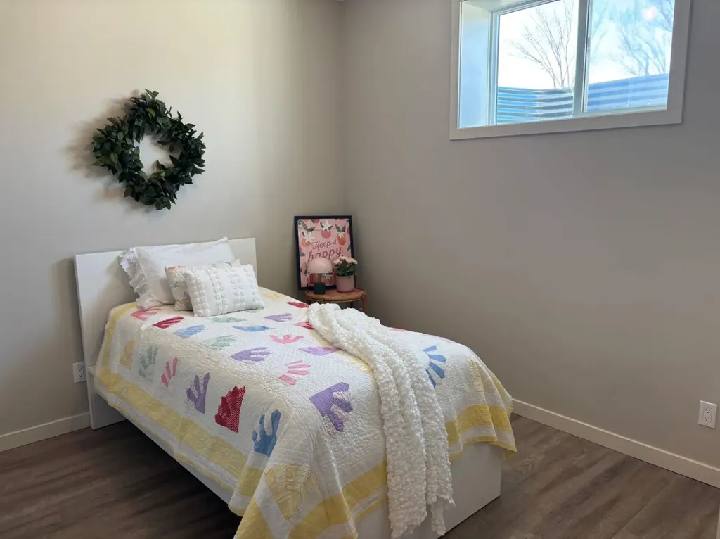 217 6 Avenue Stirling AB T0K 2E0