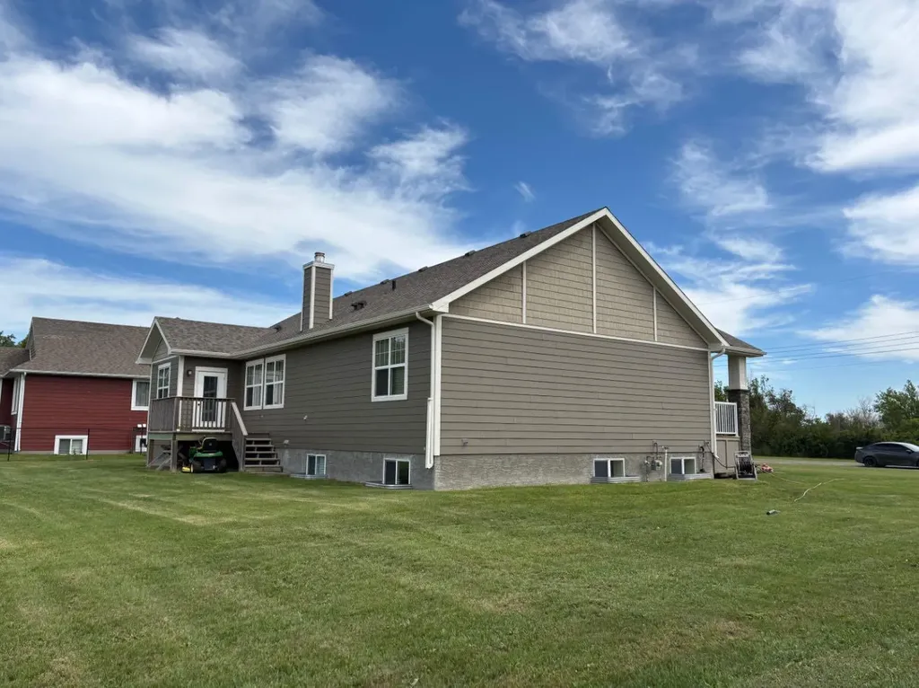 217 6 Avenue Stirling AB T0K 2E0