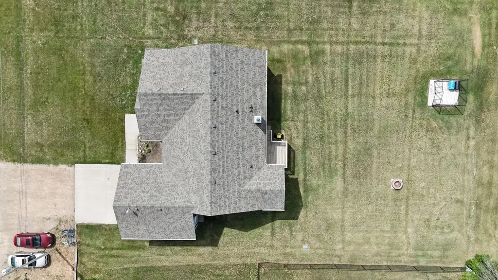 217 6 Avenue Stirling AB T0K 2E0