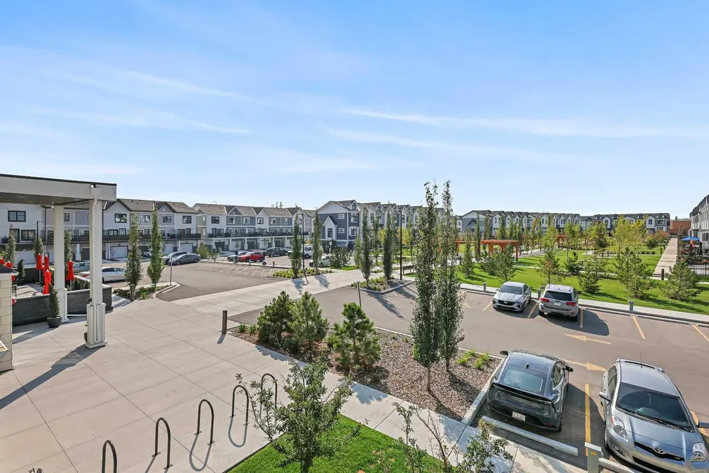 255 Les Jardins Park SE Calgary AB T2C 5W9