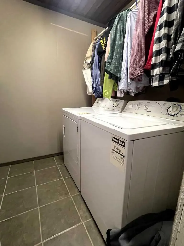 5135 49 Street Consort AB T0C 1B0